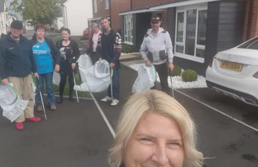 Jack Brereton MP joins Trentham litter pick